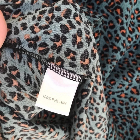 Grace & Emma Leopard Print Double Bell Sleeve Top - Picture 10 of 11